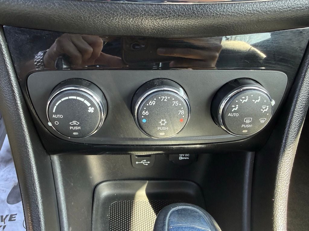 2013 Chrysler 200 Limited