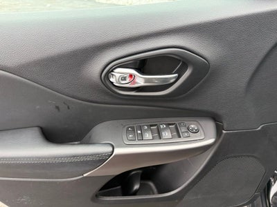 2022 Jeep Cherokee Latitude Lux