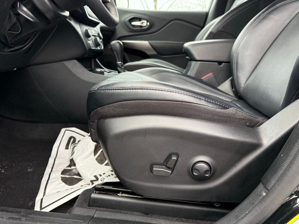 2022 Jeep Cherokee Latitude Lux