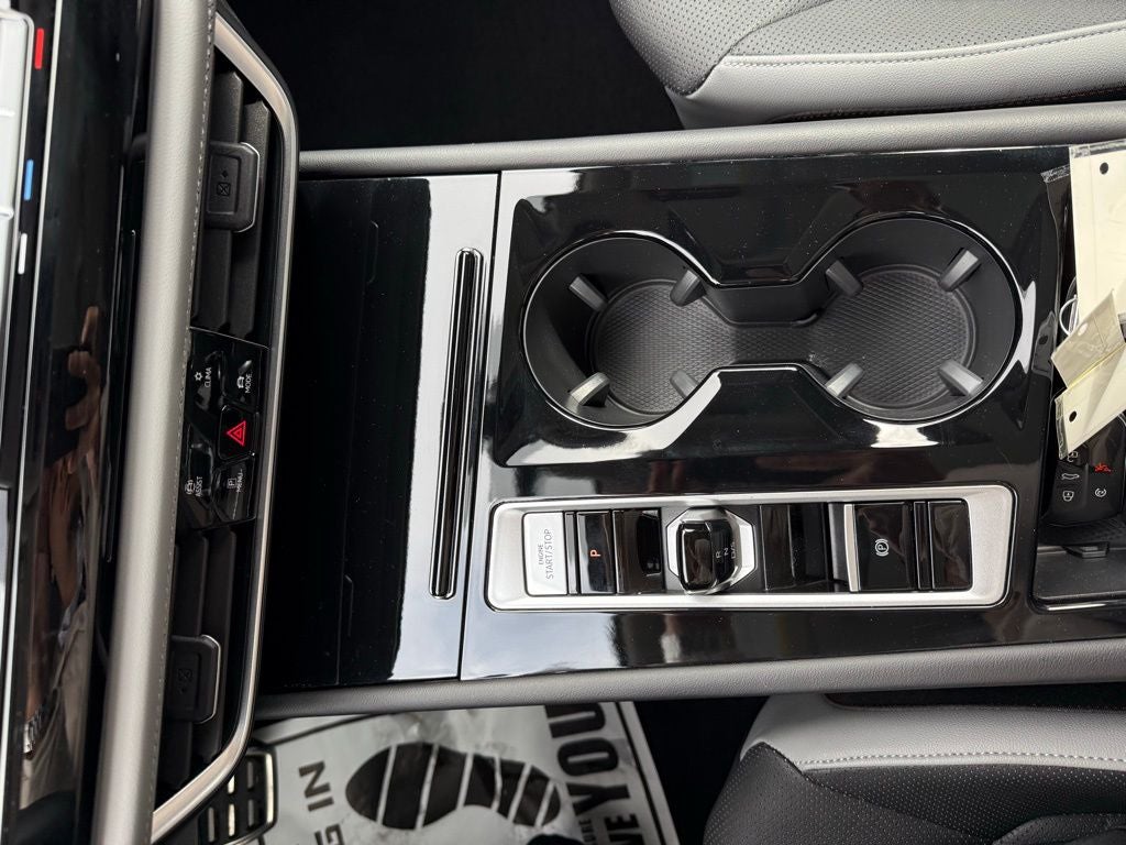 2024 Volkswagen Atlas 2.0T Peak Edition SE w/Technology