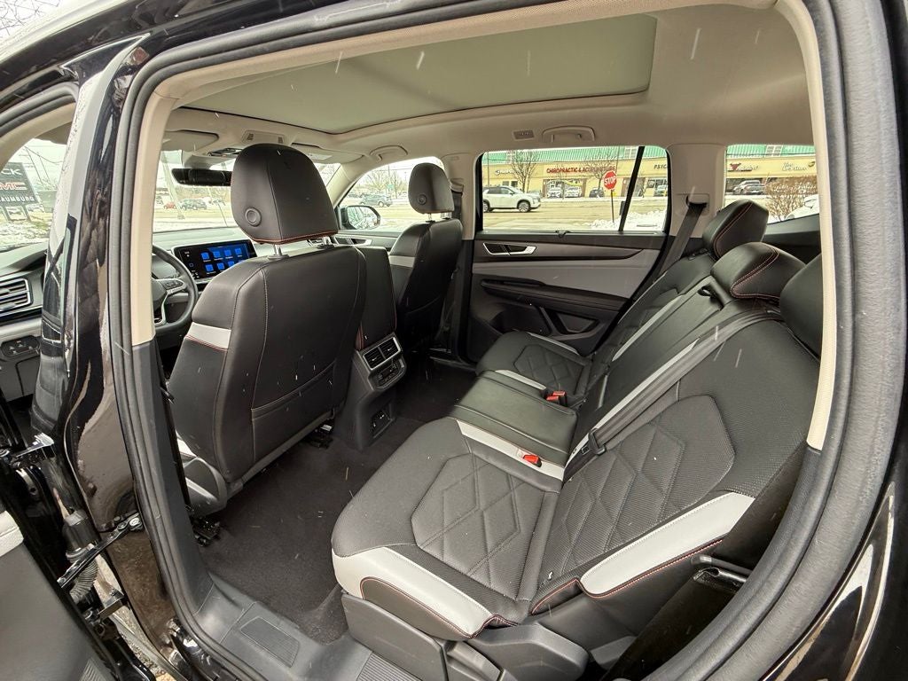 2024 Volkswagen Atlas 2.0T Peak Edition SE w/Technology