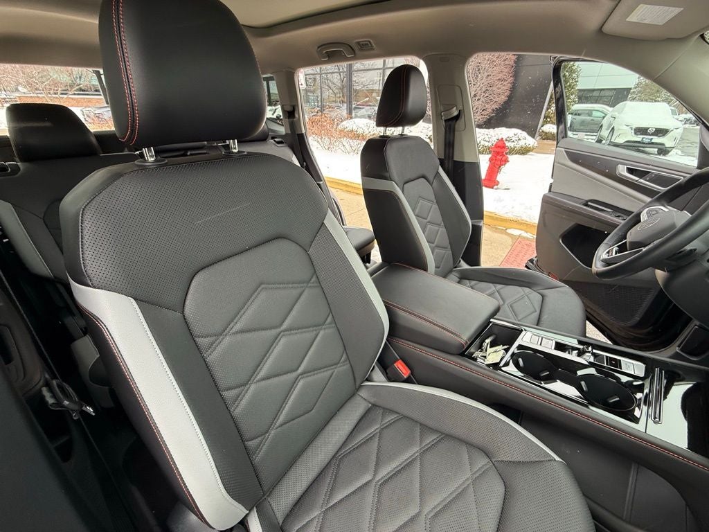 2024 Volkswagen Atlas 2.0T Peak Edition SE w/Technology