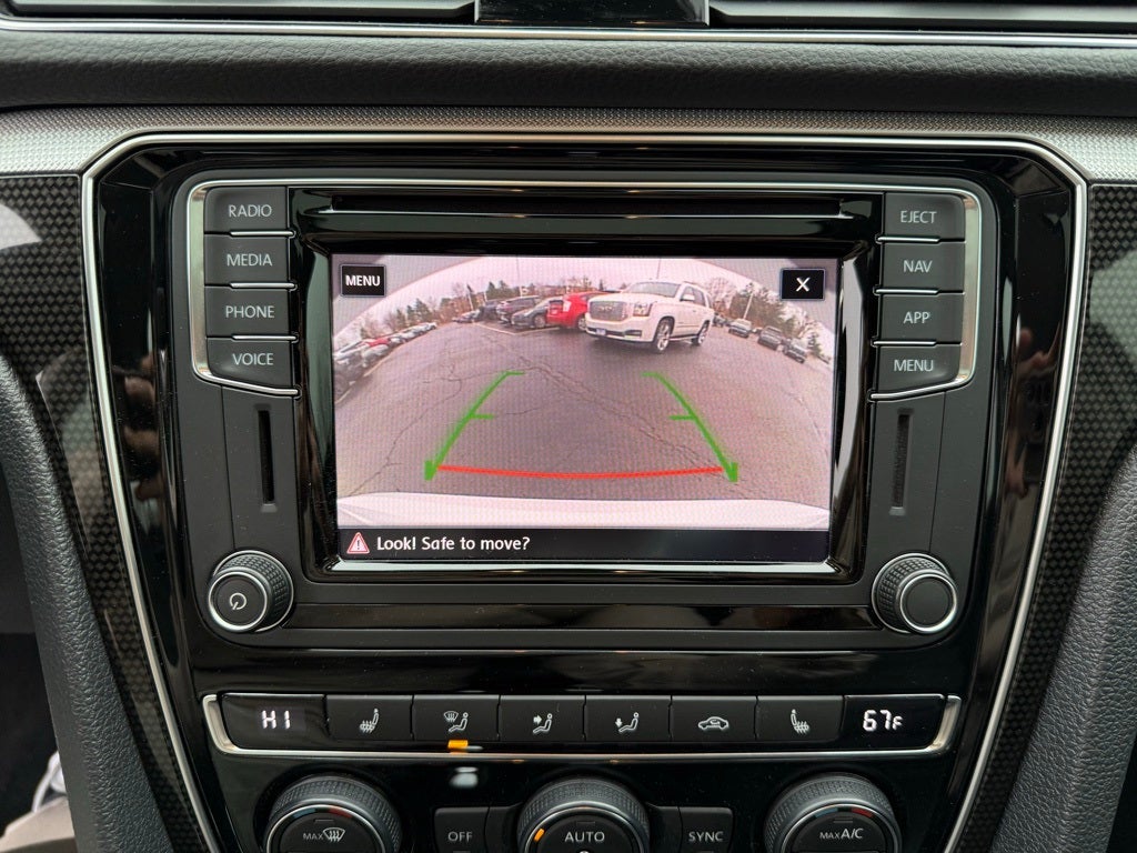 2019 Volkswagen Passat 2.0T SE R-Line