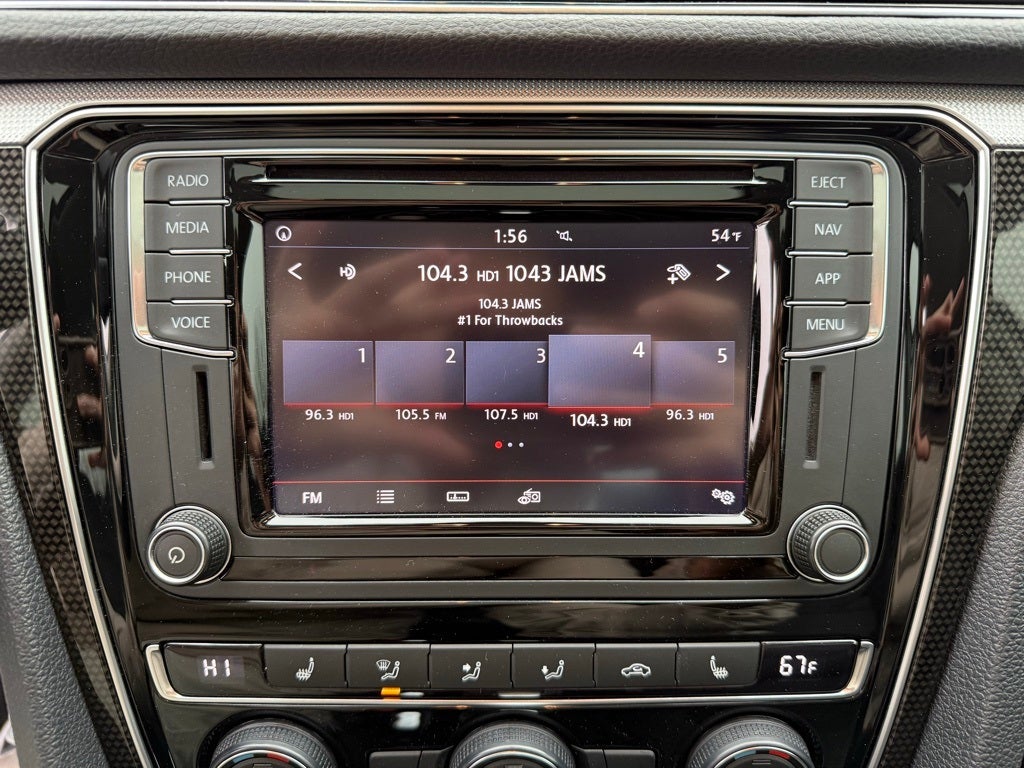 2019 Volkswagen Passat 2.0T SE R-Line