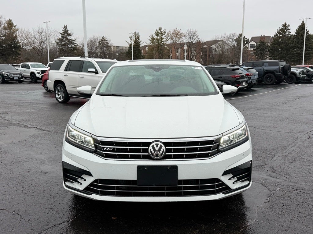 2019 Volkswagen Passat 2.0T SE R-Line