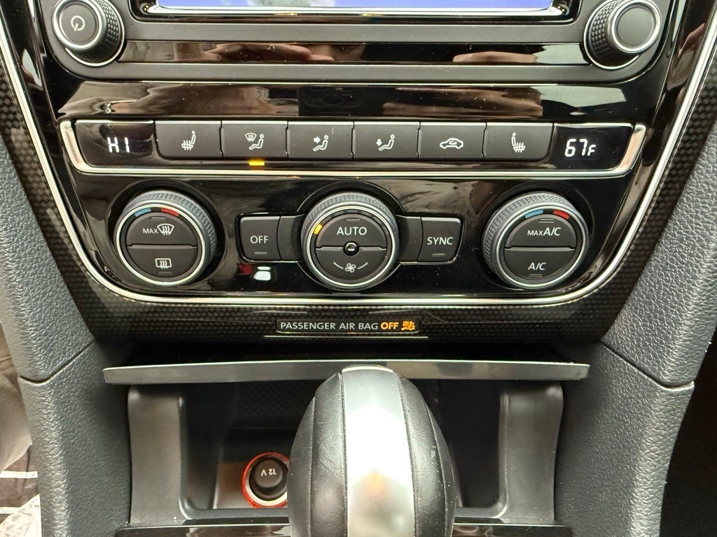 2019 Volkswagen Passat 2.0T SE R-Line