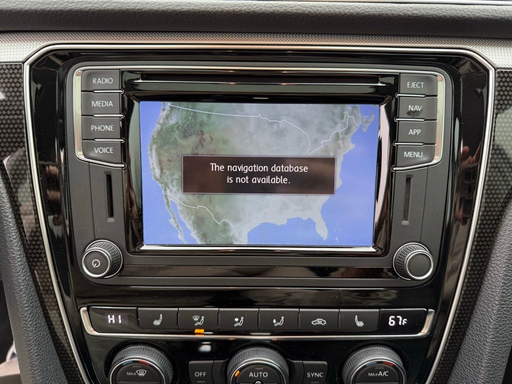 2019 Volkswagen Passat 2.0T SE R-Line