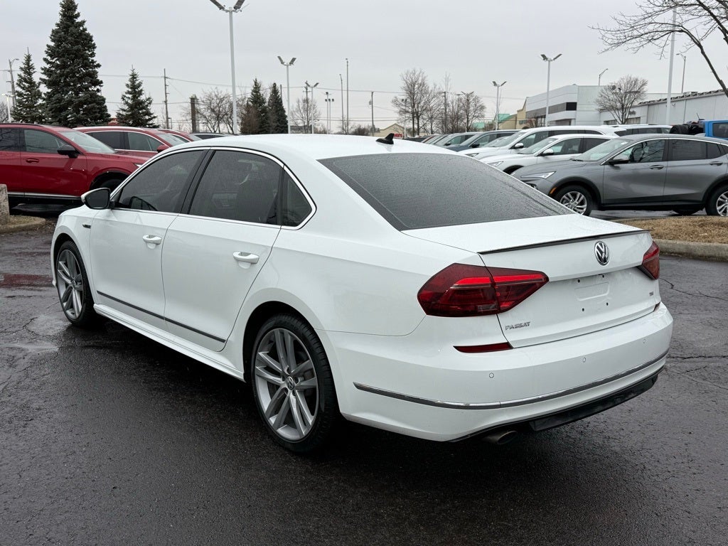 2019 Volkswagen Passat 2.0T SE R-Line