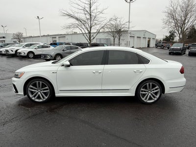 2019 Volkswagen Passat 2.0T SE R-Line