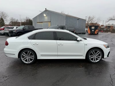 2019 Volkswagen Passat 2.0T SE R-Line