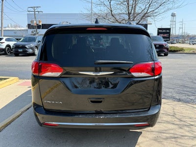 2018 Chrysler Pacifica Touring L