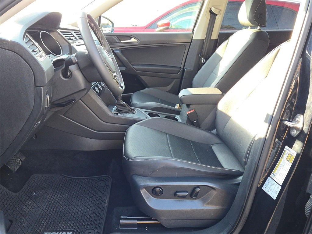 2021 Volkswagen Tiguan 2.0T SE R-Line Black