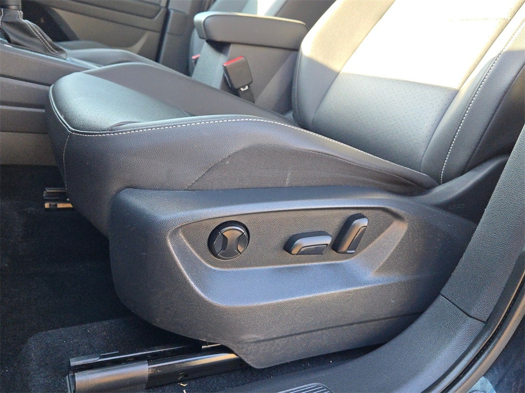 2021 Volkswagen Tiguan 2.0T SE R-Line Black