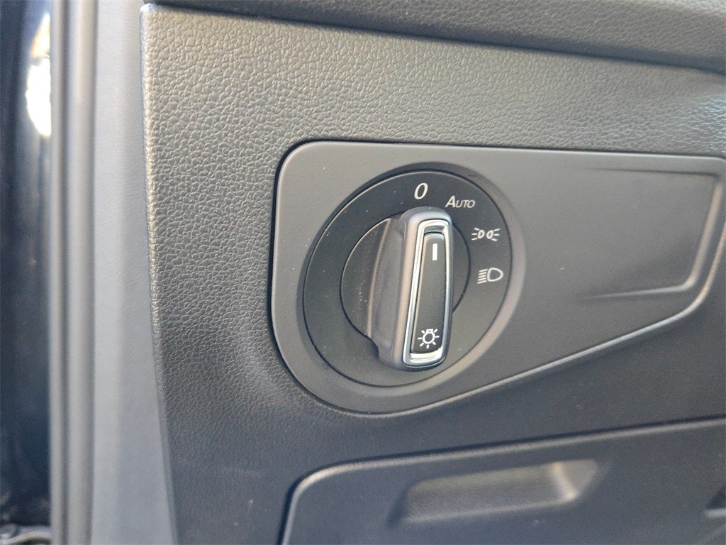 2021 Volkswagen Tiguan 2.0T SE R-Line Black