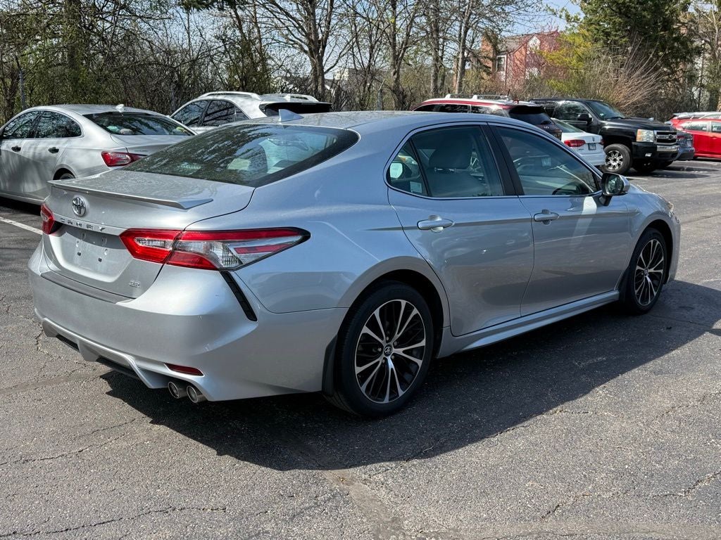 2019 Toyota Camry SE