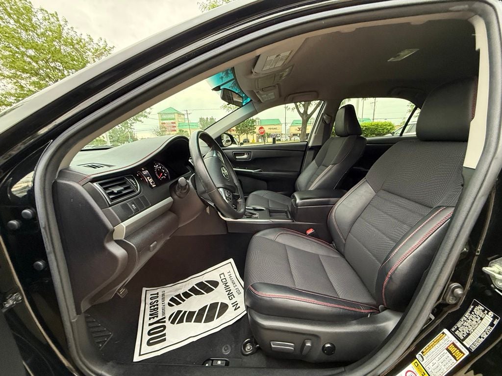 2017 Toyota Camry SE