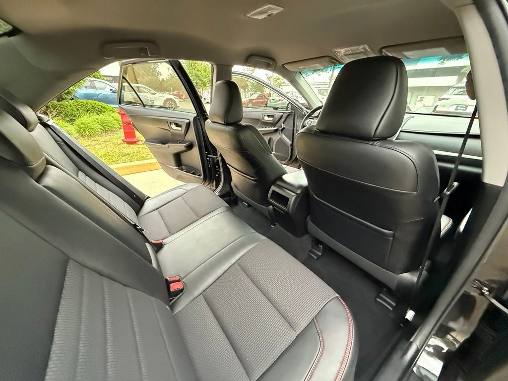 2017 Toyota Camry SE