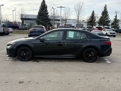 2025 Toyota Camry SE