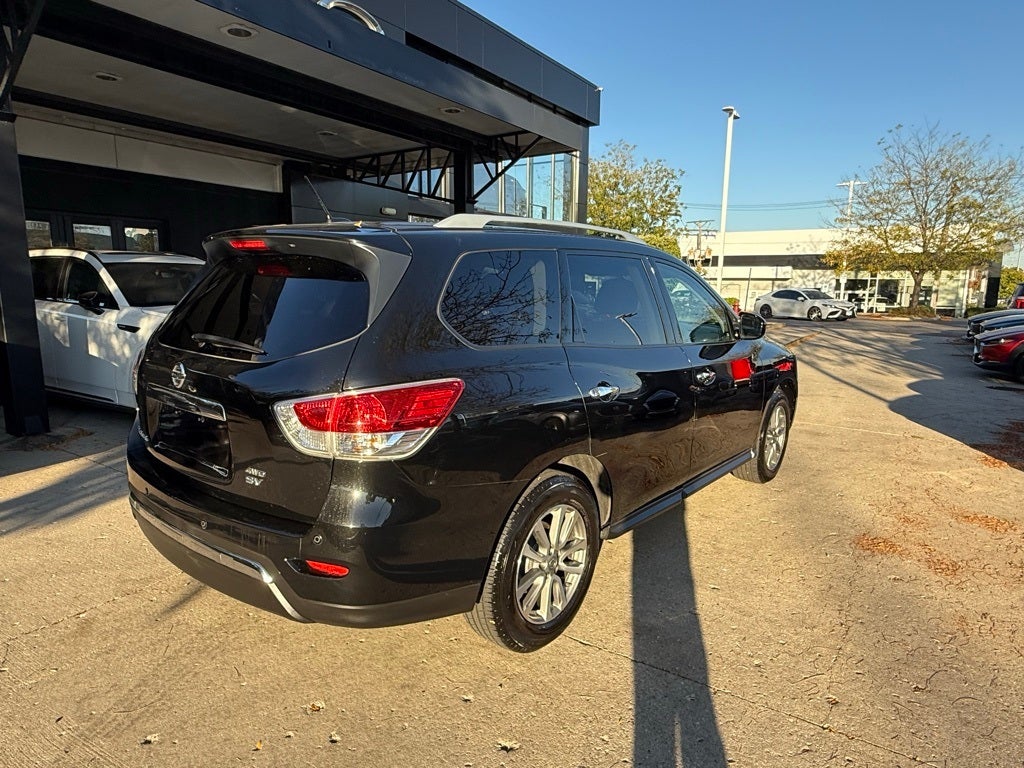 2016 Nissan Pathfinder SV