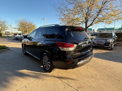 2016 Nissan Pathfinder SV