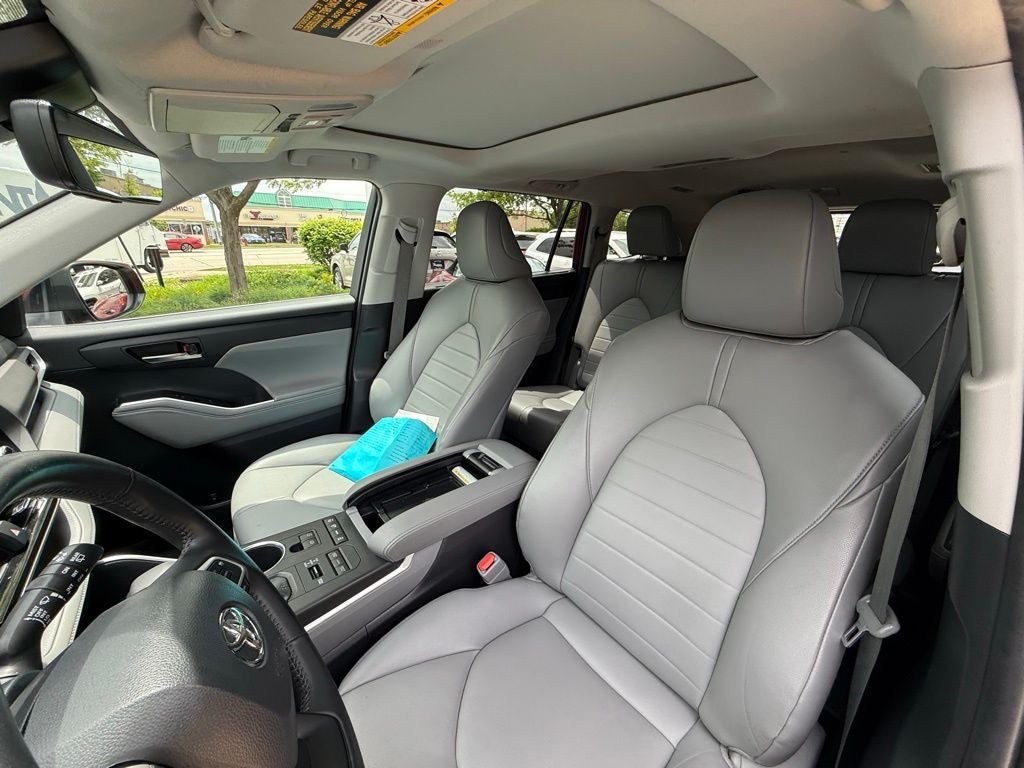 2022 Toyota Highlander XLE