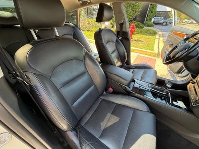 2017 Kia Cadenza Premium