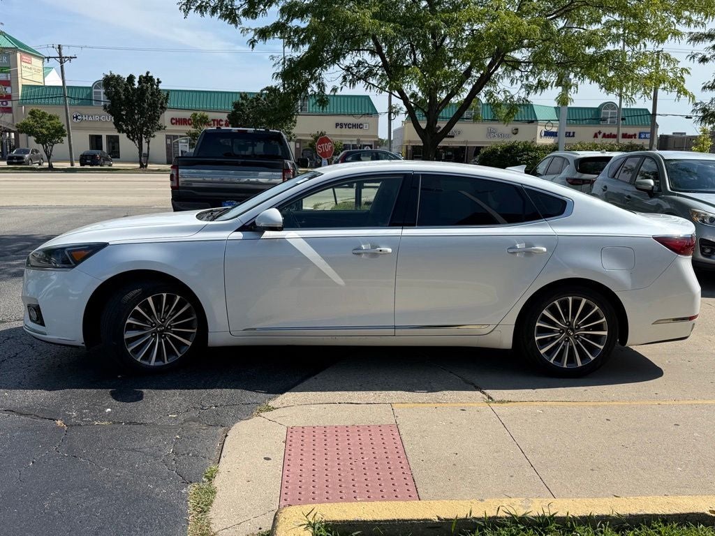 2017 Kia Cadenza Premium