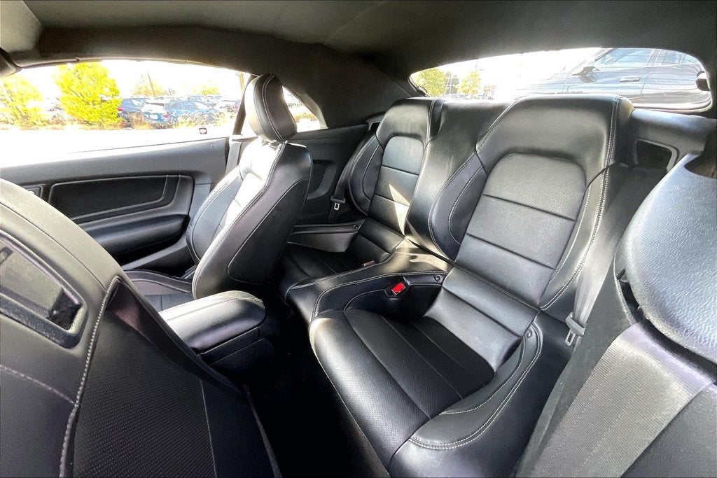 2022 Ford Mustang EcoBoost Premium