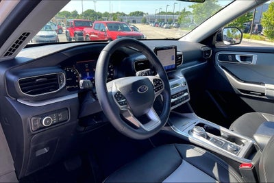 2024 Ford Explorer XLT