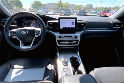 2024 Ford Explorer XLT