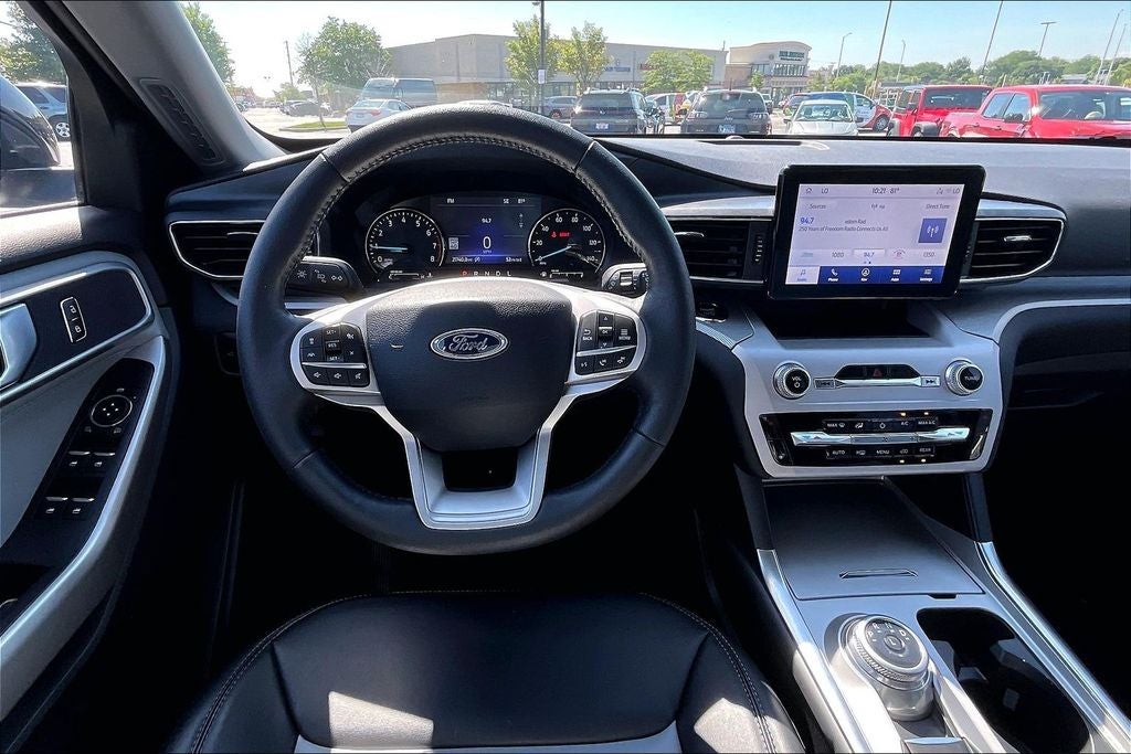 2024 Ford Explorer XLT