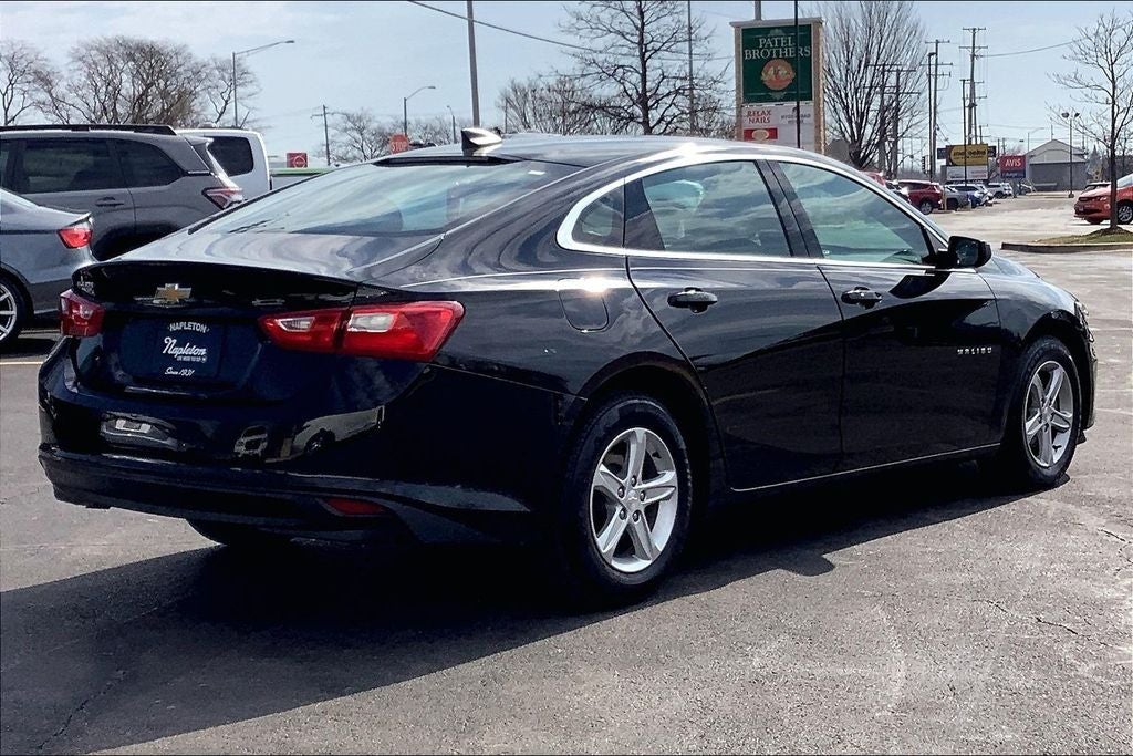 2022 Chevrolet Malibu LS 1LS