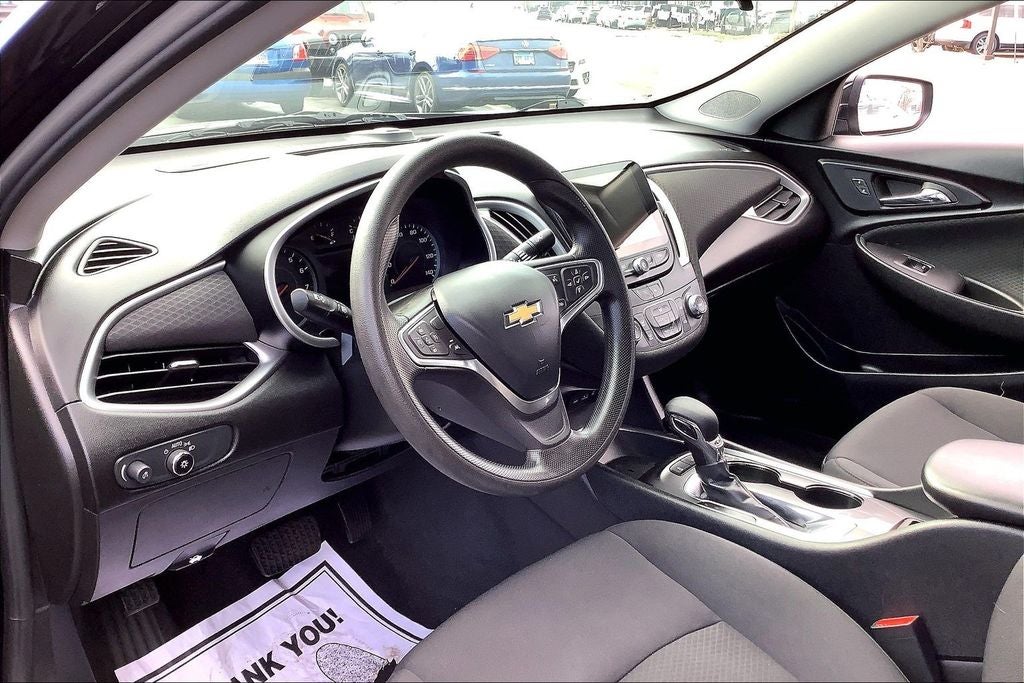 2022 Chevrolet Malibu LS 1LS