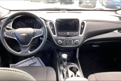 2022 Chevrolet Malibu LS 1LS