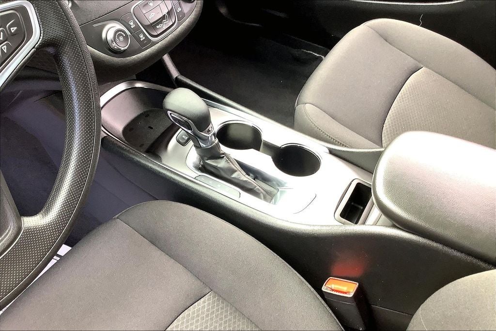 2022 Chevrolet Malibu LS 1LS