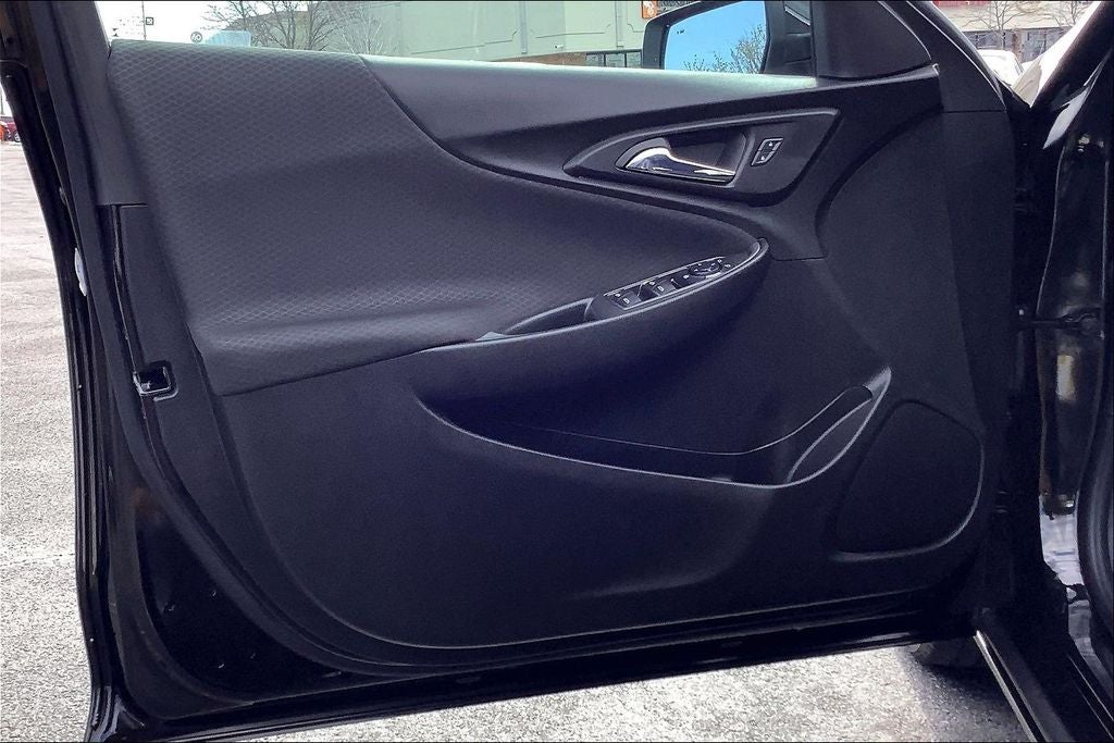 2022 Chevrolet Malibu LS 1LS