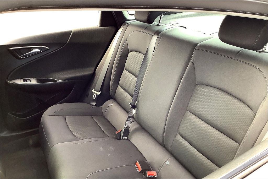 2022 Chevrolet Malibu LS 1LS