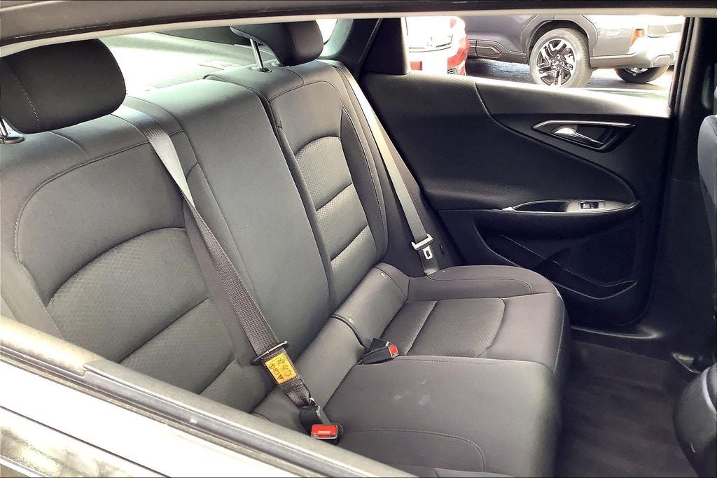 2022 Chevrolet Malibu LS 1LS
