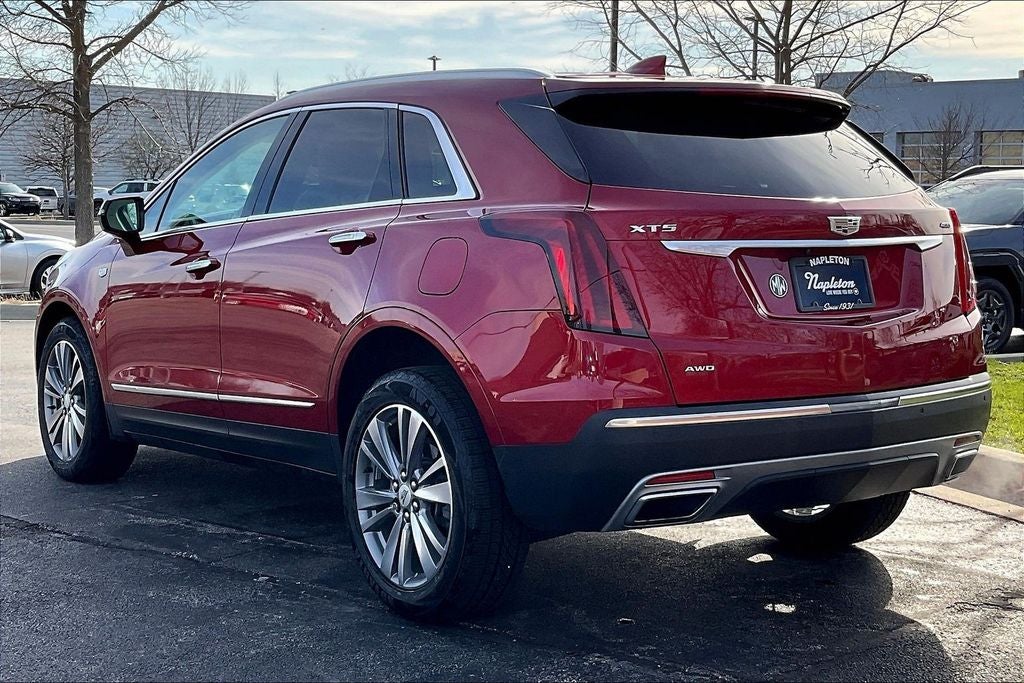 2022 Cadillac XT5 Premium Luxury