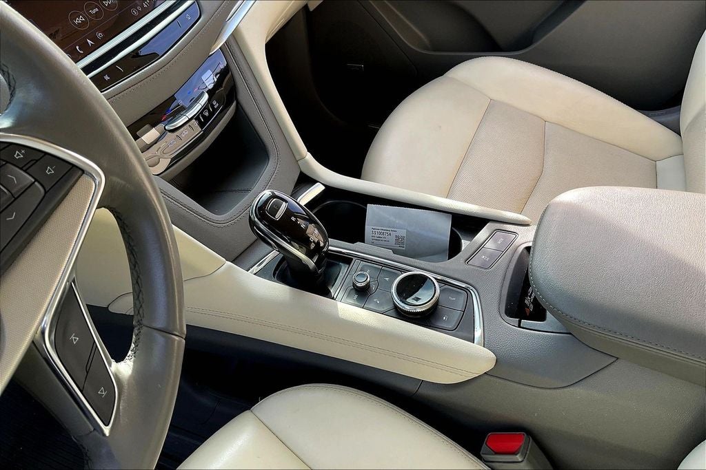 2022 Cadillac XT5 Premium Luxury