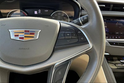 2022 Cadillac XT5 Premium Luxury