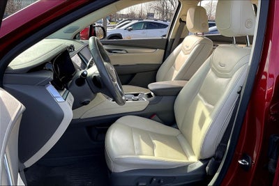 2022 Cadillac XT5 Premium Luxury