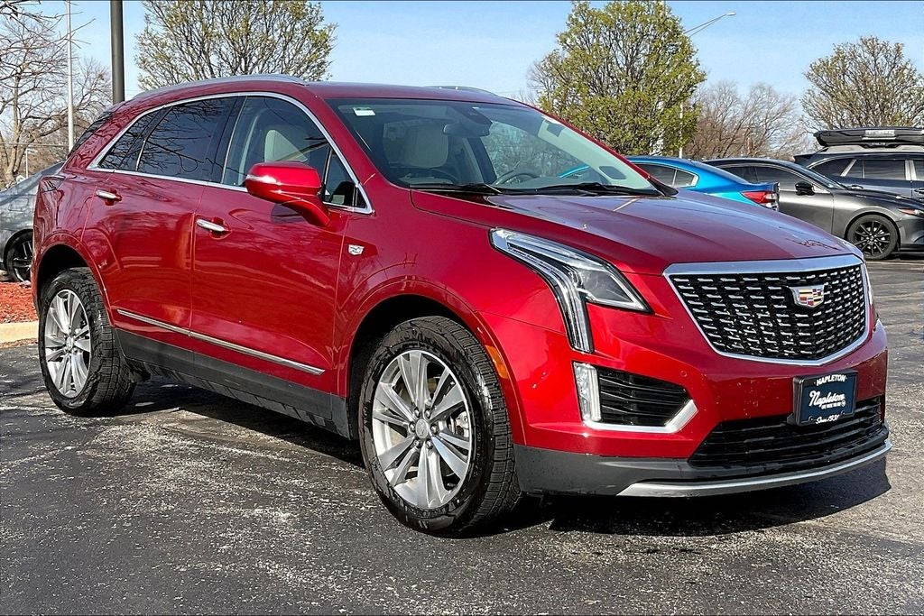 2022 Cadillac XT5 Premium Luxury