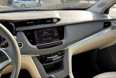 2022 Cadillac XT5 Premium Luxury