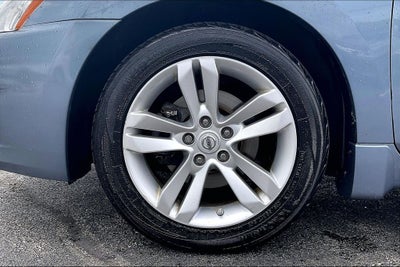 2011 Nissan Altima 3.5 SR