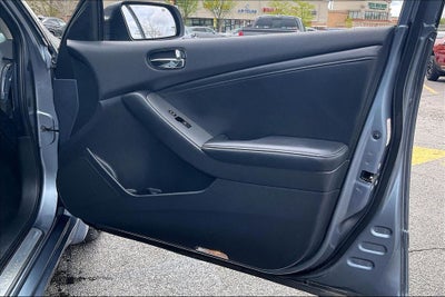 2011 Nissan Altima 3.5 SR