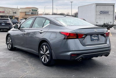 2022 Nissan Altima 2.5 SV