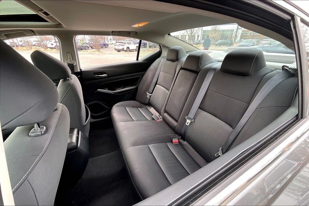 2022 Nissan Altima 2.5 SV