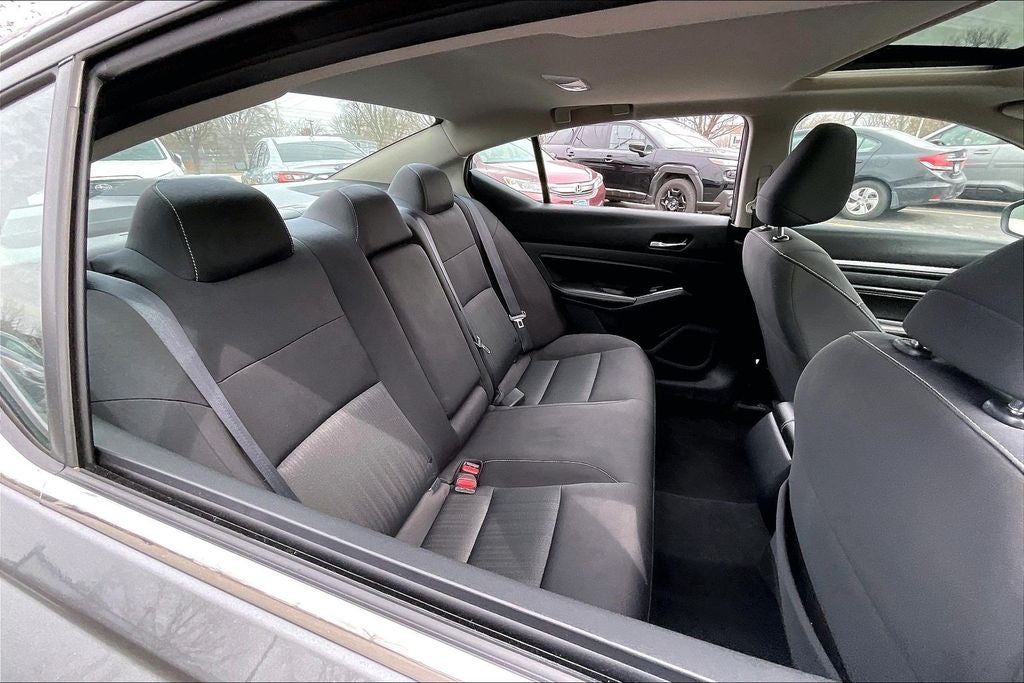 2022 Nissan Altima 2.5 SV