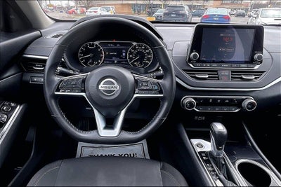 2022 Nissan Altima 2.5 SV